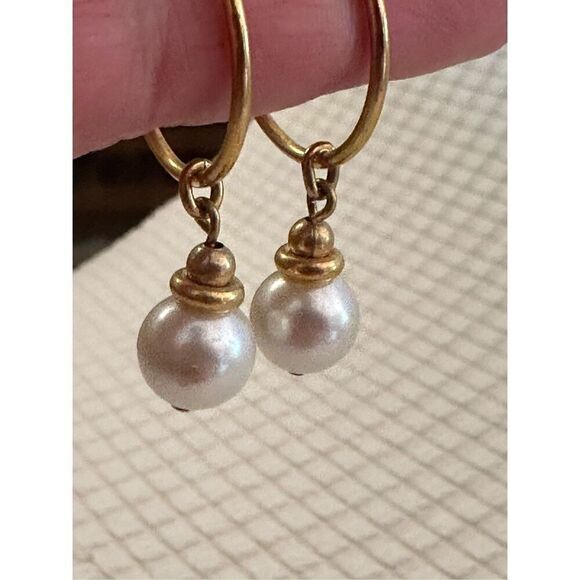 Earrings   - Picture 3 of 3